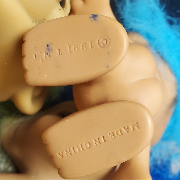 6 Vintage Troll Dolls - Picture 5 of 7